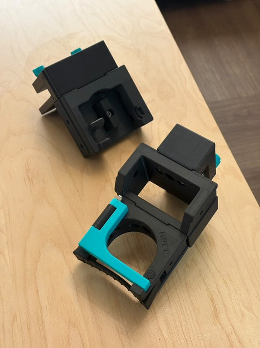 Avenger Roller Stand Dock for Yaeger Case